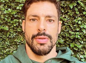 agressao,-lingua-em-beijo-e-mais:-as-polemicas-de-caua-em-vale-tudo