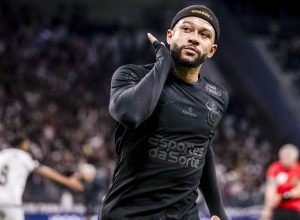 jogos-de-hoje,-quinta-feira,-24-de-abril:-onde-assistir-futebol-ao-vivo-e-horarios